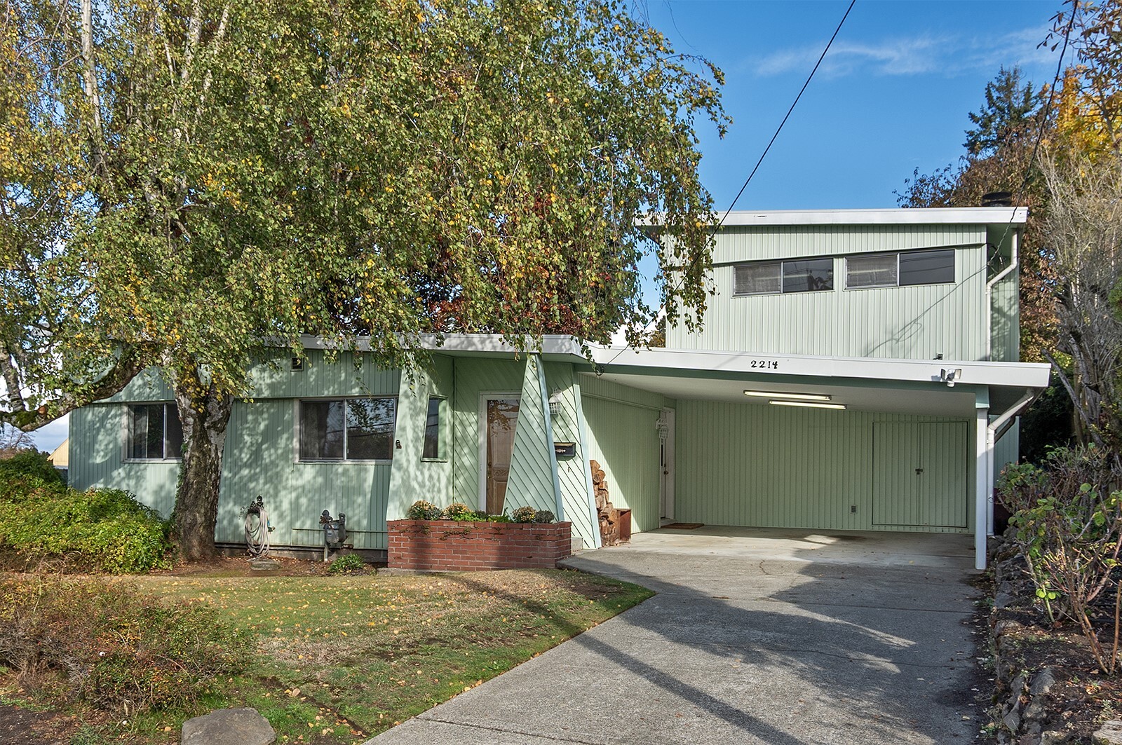 2214 NE 7th Street, Renton, WA 98056-9805, photo 2 of 29