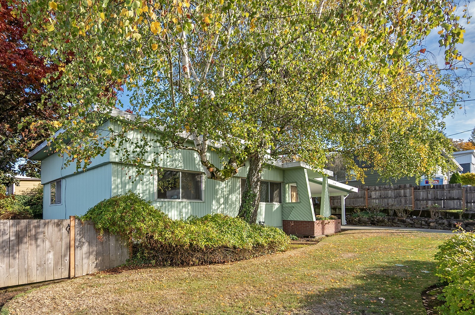 2214 NE 7th Street, Renton, WA 98056-9805, photo 3 of 29