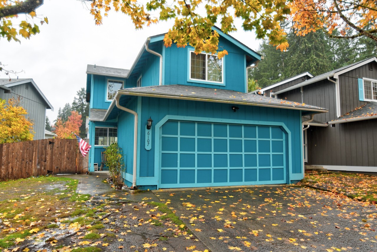 6107 Monterey Lane, Lacey, WA 98503, photo 2 of 12