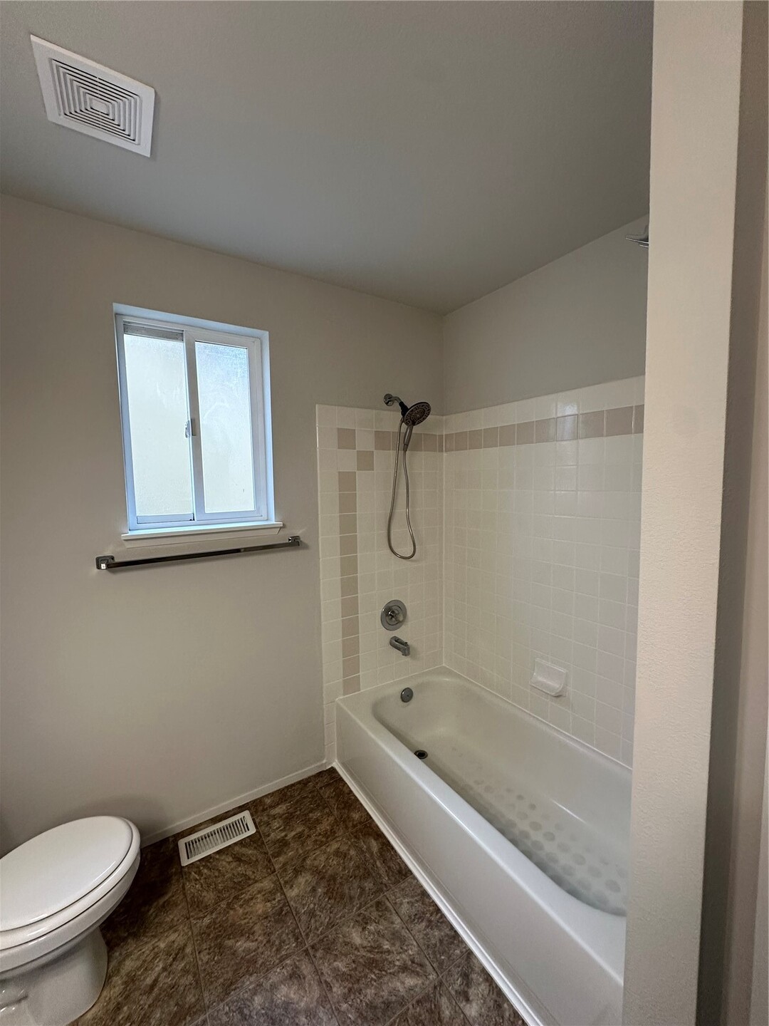 7909 53rd Avenue W, Lakewood, WA 98499, photo 5 of 17